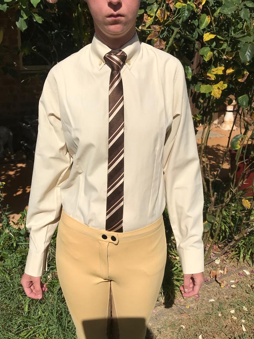 cream colour shirt matching tie